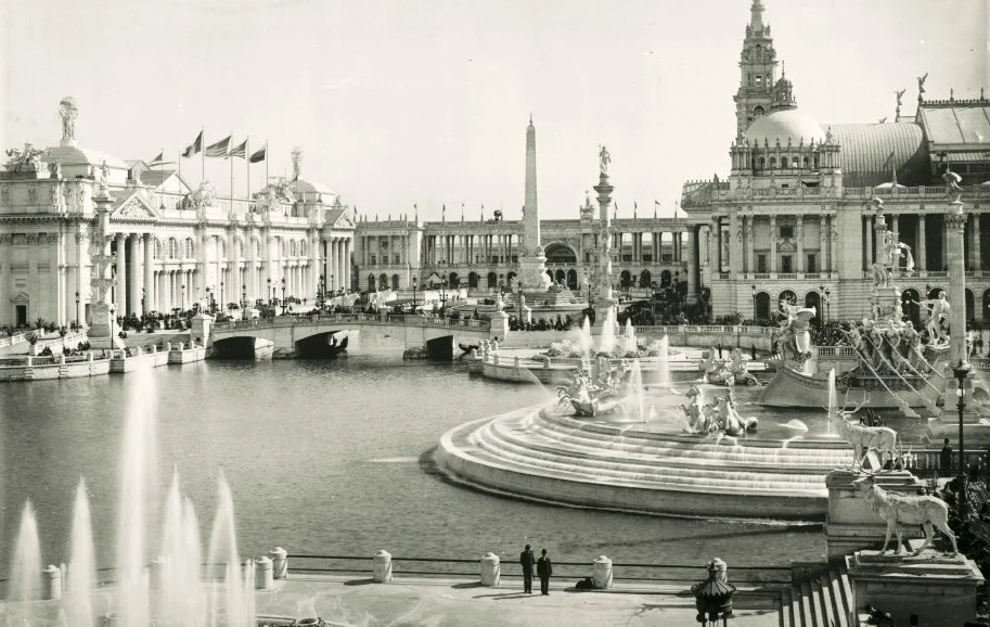 1893 Chicago World's Fair — Fountain and architecture